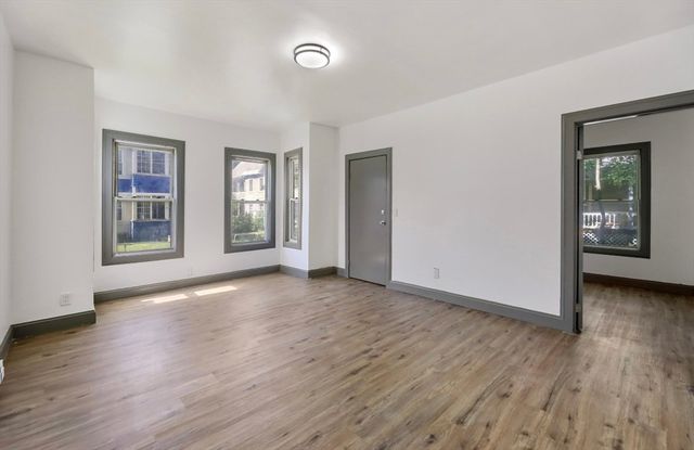 33-35 Hall St, North Adams, MA 01247