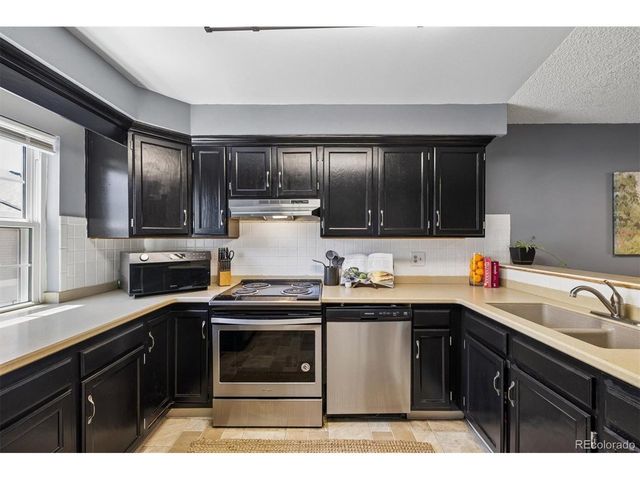 2913 W Long Cir A, Littleton, CO 80120