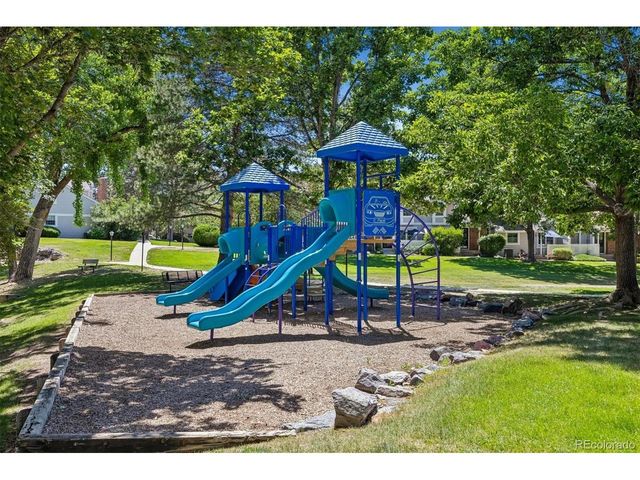 2913 W Long Cir A, Littleton, CO 80120