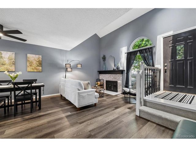 2913 W Long Cir A, Littleton, CO 80120