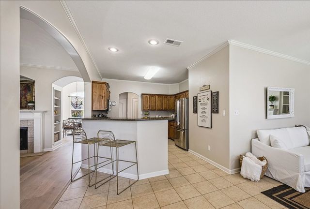 355 WHISPERING MEADOWS DR, Oakland, TN 38060
