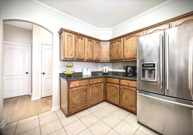 355 WHISPERING MEADOWS DR, Oakland, TN 38060