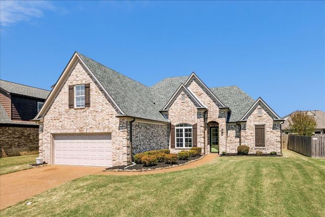 355 WHISPERING MEADOWS DR, Oakland, TN 38060