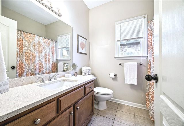 355 WHISPERING MEADOWS DR, Oakland, TN 38060