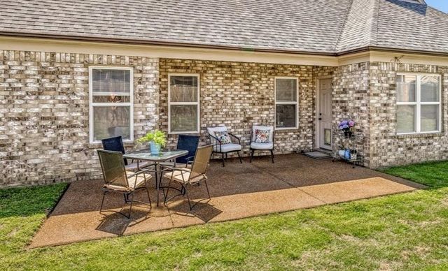 355 WHISPERING MEADOWS DR, Oakland, TN 38060