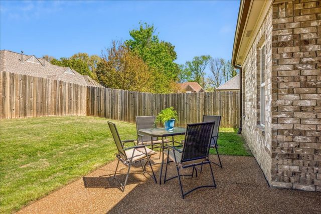 355 WHISPERING MEADOWS DR, Oakland, TN 38060