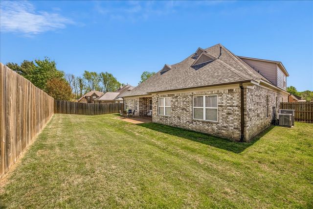 355 WHISPERING MEADOWS DR, Oakland, TN 38060