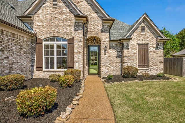 355 WHISPERING MEADOWS DR, Oakland, TN 38060