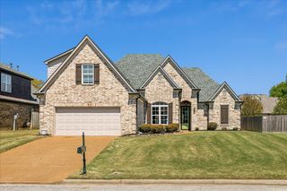 355 WHISPERING MEADOWS DR, Oakland, TN 38060