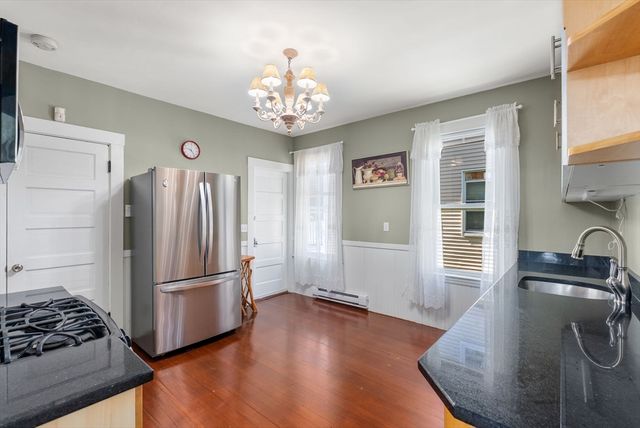 2 Pleasant St 2, Boston, MA 02125