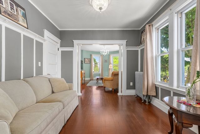 2 Pleasant St 2, Boston, MA 02125