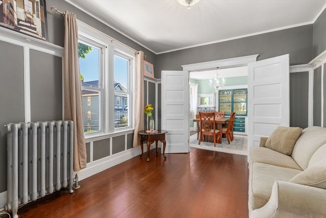2 Pleasant St 2, Boston, MA 02125