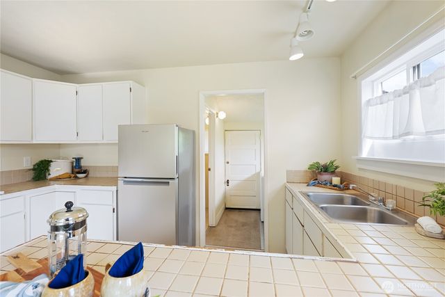 2320 Queen Street, Bellingham, WA 98229