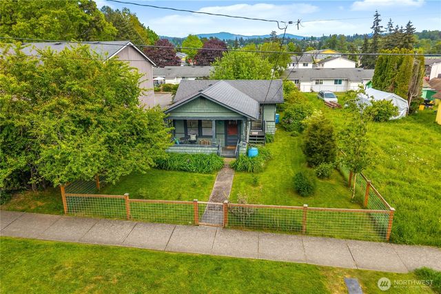 2320 Queen Street, Bellingham, WA 98229