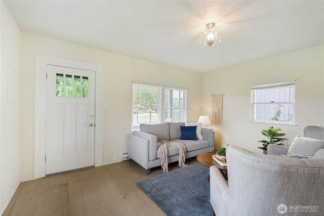 2320 Queen Street, Bellingham, WA 98229