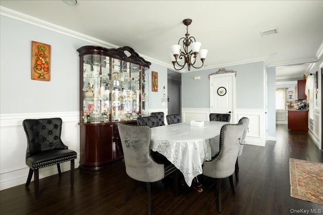 35 Carnation Road, Levittown, NY 11756