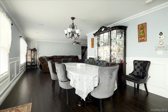 35 Carnation Road, Levittown, NY 11756