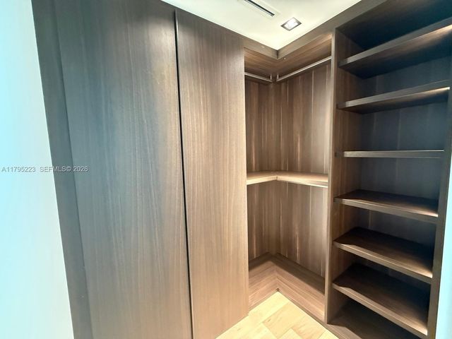 125 SW 29th Rd, Miami, FL 33129