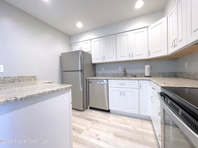 2700 N Highway A1a 7203, Indialantic, FL 32903