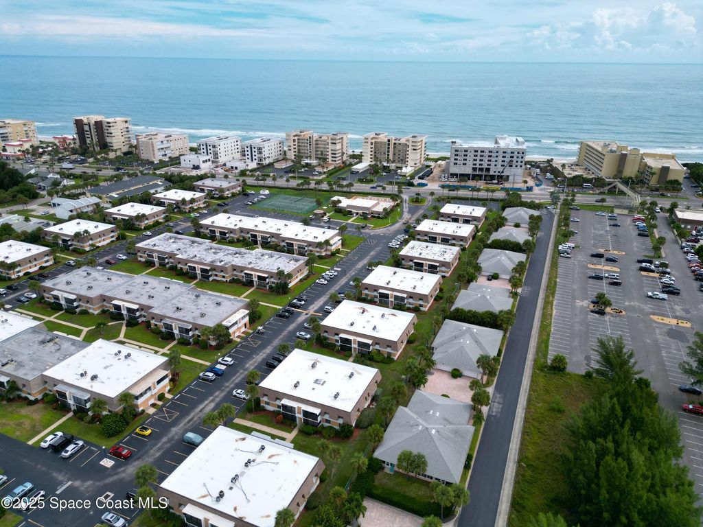 2700 N Highway A1a 7203, Indialantic, FL 32903