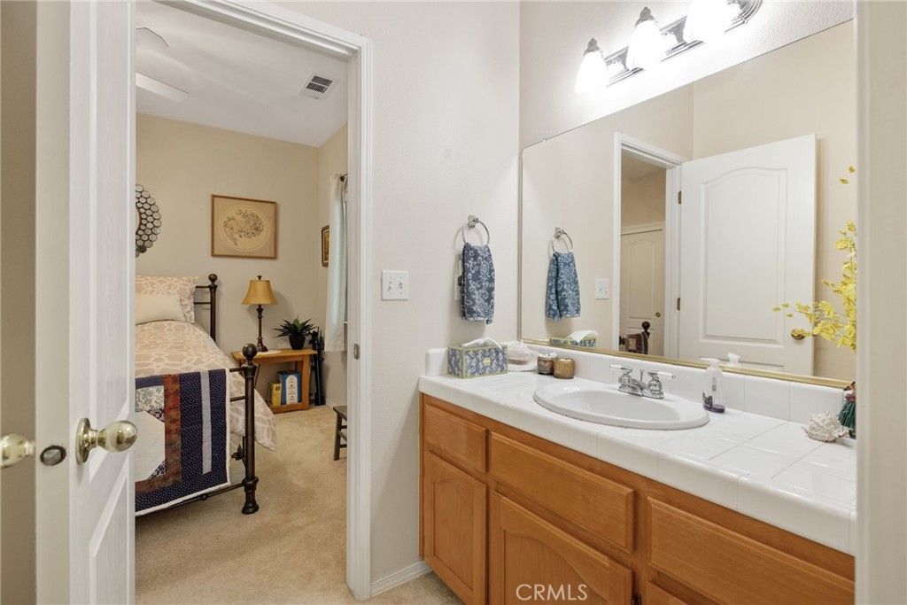 Image 12 of property listing at 1547 W Claridge Court, Hanford, CA 93230