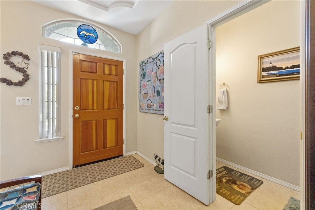 Image 15 of property listing at 1547 W Claridge Court, Hanford, CA 93230