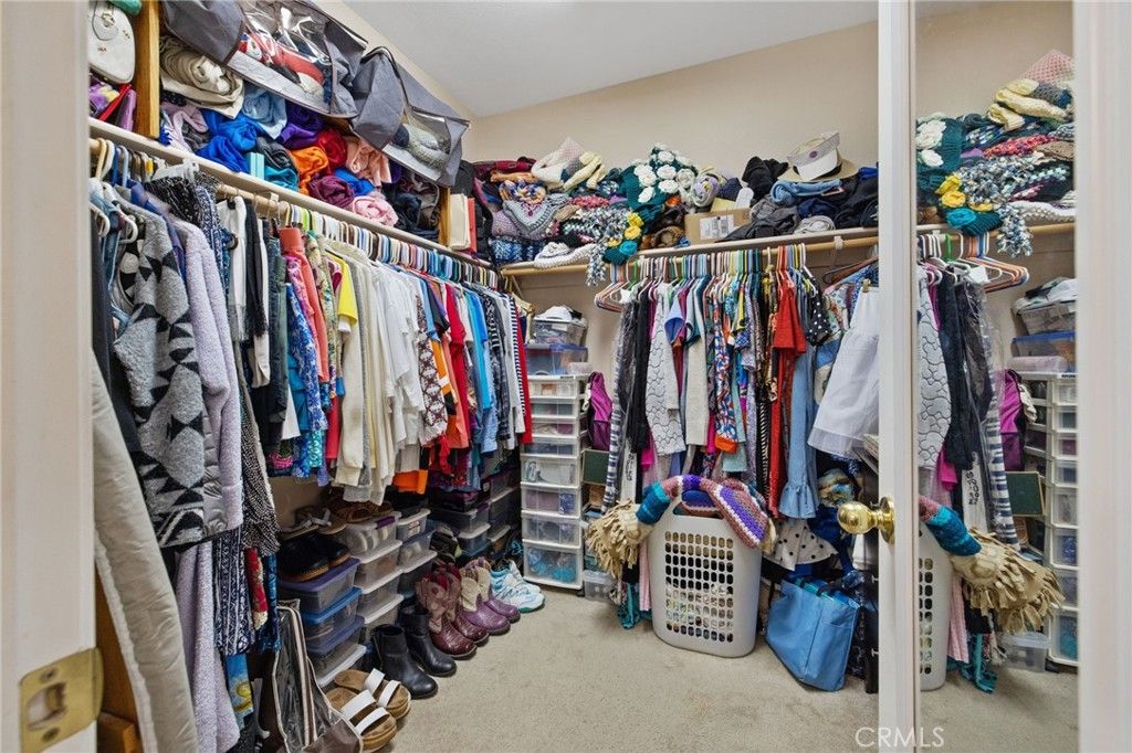 Image 39 of property listing at 1547 W Claridge Court, Hanford, CA 93230