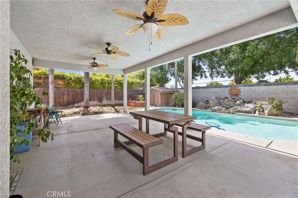 Image 46 of property listing at 1547 W Claridge Court, Hanford, CA 93230