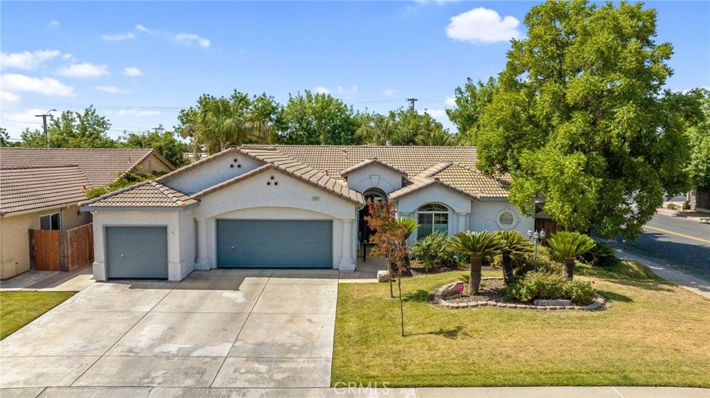 Image 51 of property listing at 1547 W Claridge Court, Hanford, CA 93230