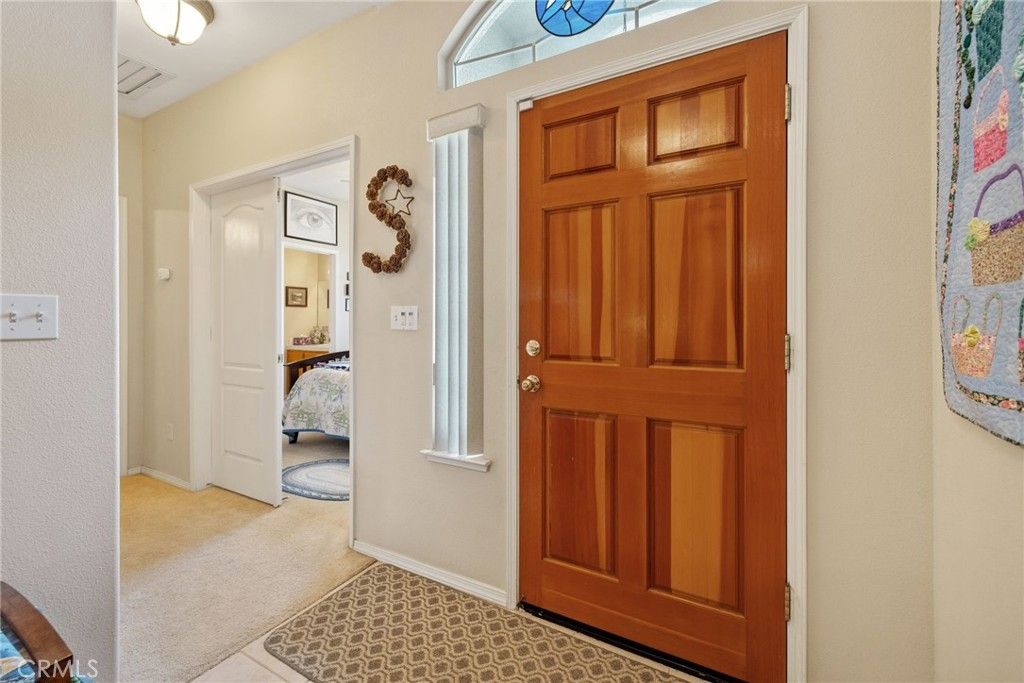 Image 7 of property listing at 1547 W Claridge Court, Hanford, CA 93230