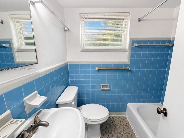 34 Madeira Ave 3, Coral Gables, FL 33134