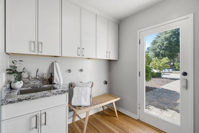 25900 Vinedo, Los Altos Hills, CA 94022