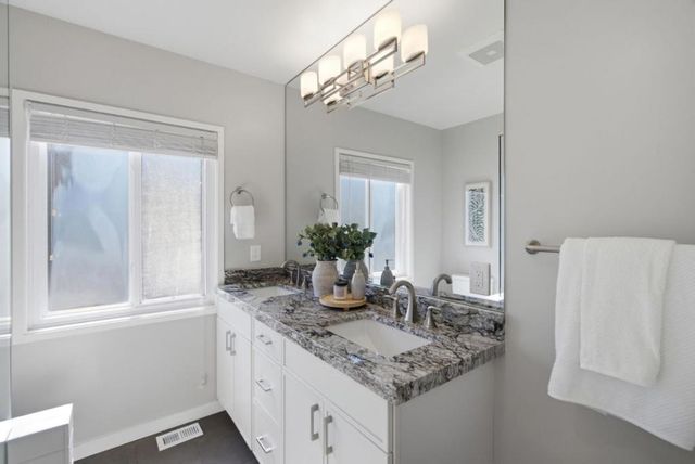 25900 Vinedo, Los Altos Hills, CA 94022