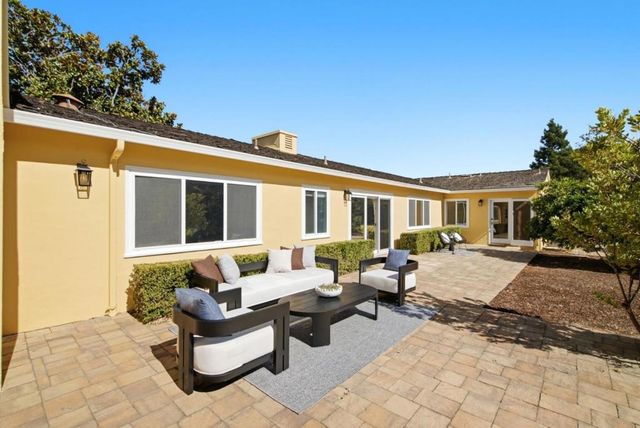 25900 Vinedo, Los Altos Hills, CA 94022