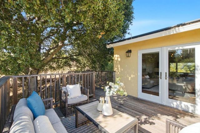 25900 Vinedo, Los Altos Hills, CA 94022