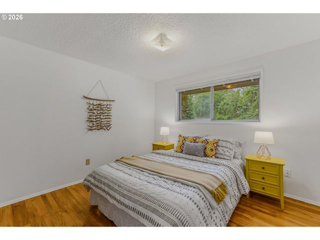 6303 Sw 60TH Ave, Portland, OR 97221
