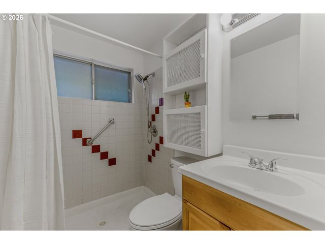 6303 Sw 60TH Ave, Portland, OR 97221