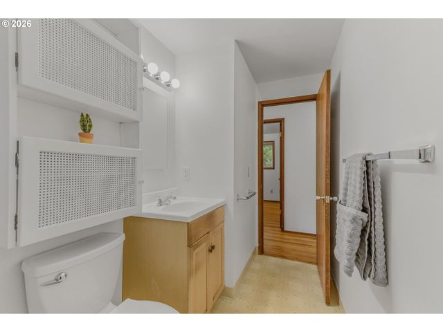6303 Sw 60TH Ave, Portland, OR 97221