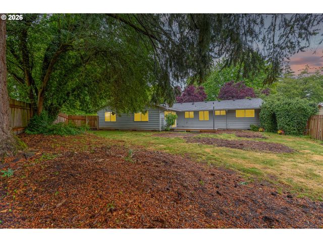 6303 Sw 60TH Ave, Portland, OR 97221