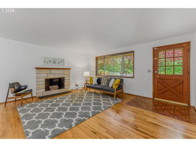 6303 Sw 60TH Ave, Portland, OR 97221
