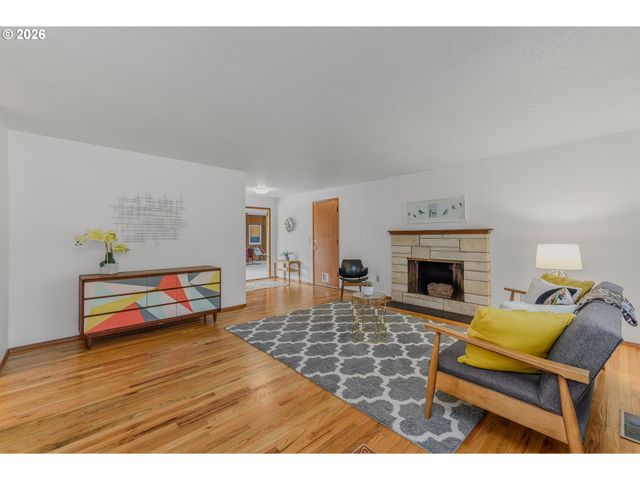 6303 Sw 60TH Ave, Portland, OR 97221