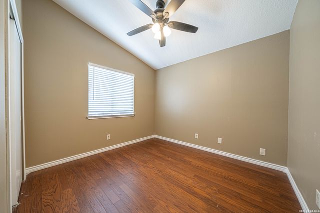 821 Meadow Stone, Converse, TX 78109