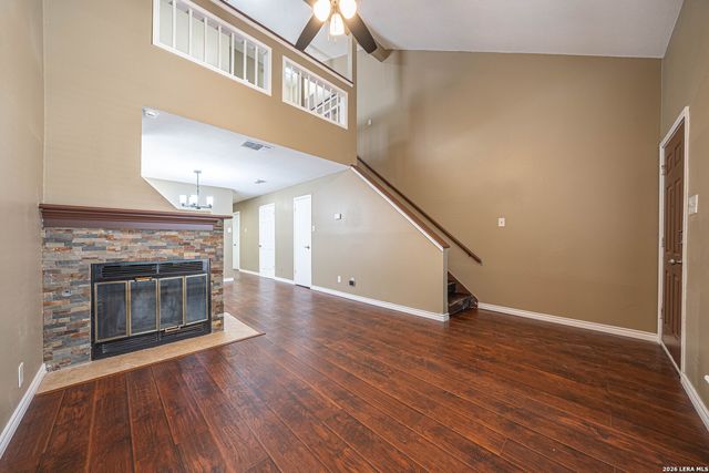 821 Meadow Stone, Converse, TX 78109