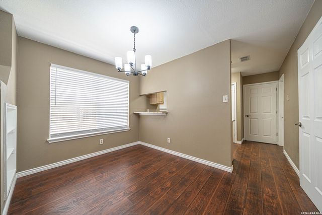 821 Meadow Stone, Converse, TX 78109