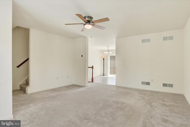 186 MAPLETON DR, Harrisburg, PA 17112