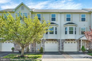 186 MAPLETON DR, Harrisburg, PA 17112