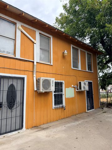 2205 Roosevelt Avenue, Fort Worth, TX 76164