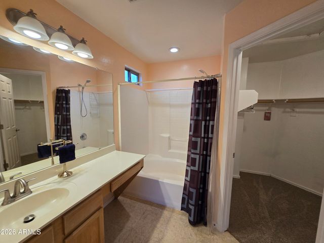 923 E SAVANNAH Drive, Chandler, AZ 85225