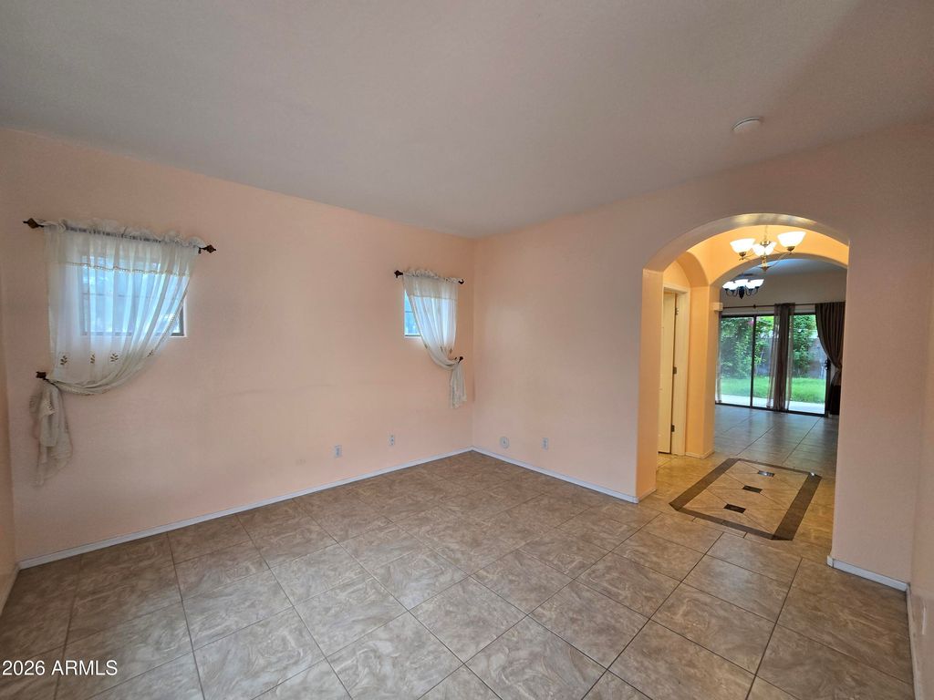 923 E SAVANNAH Drive, Chandler, AZ 85225 — photo 4