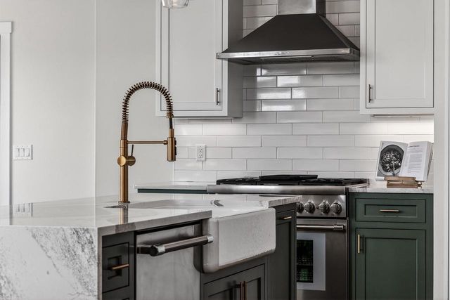 6629 Morning Dew Lane, Sun Prairie, WI 53590